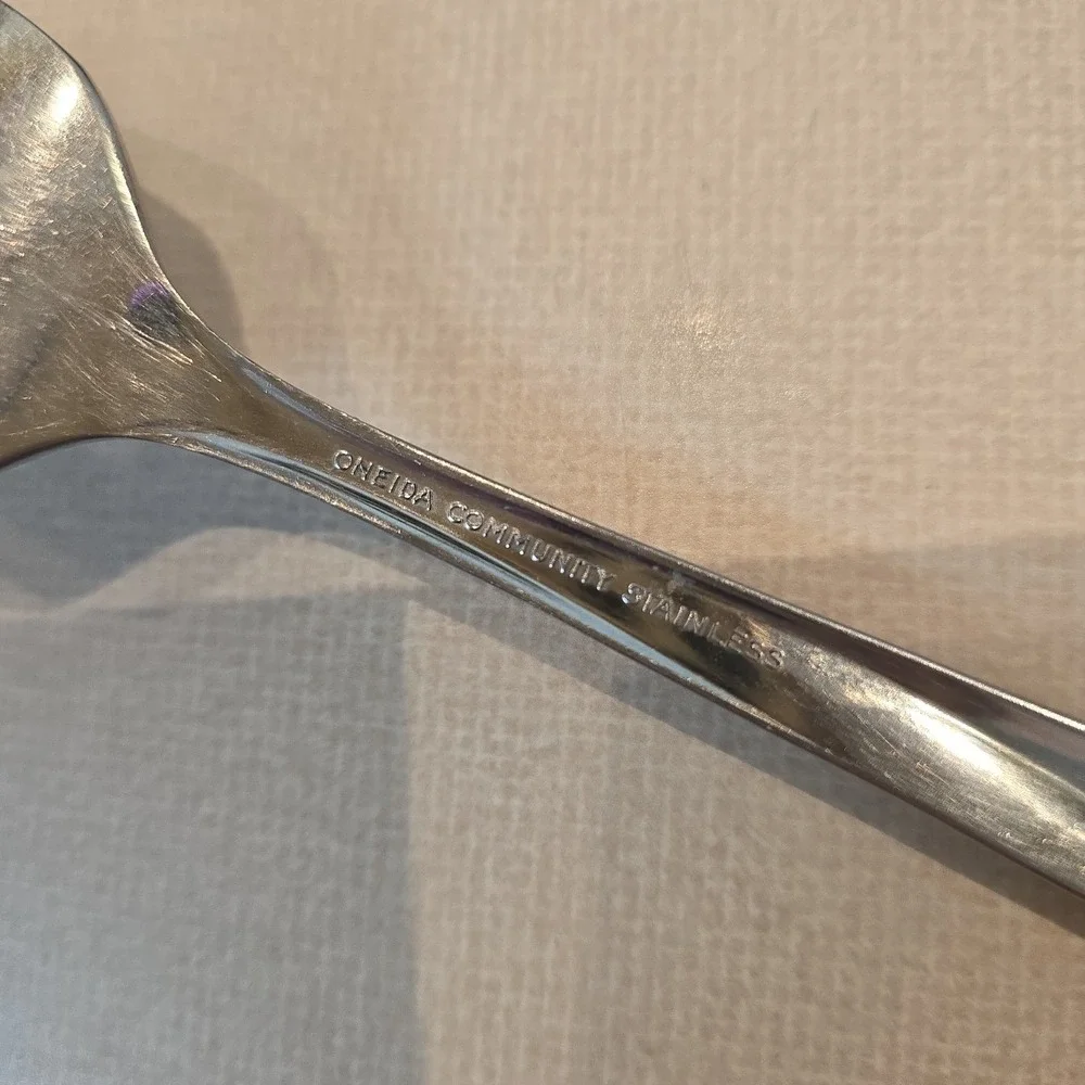 Oneida Community TWIN STAR Betty Crocker Stainless MEAT SERVING FORK 8-1/2